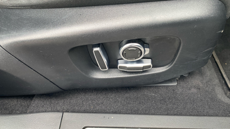 Land Rover Range Rover Evoque 1.5 P300e R-Dynamic HSE 5dr Auto Hatchback